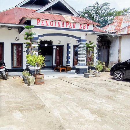 Reddoorz Syariah At Penginapan Eby Padang Exterior photo
